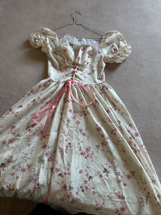 Лятна рокля с корсет