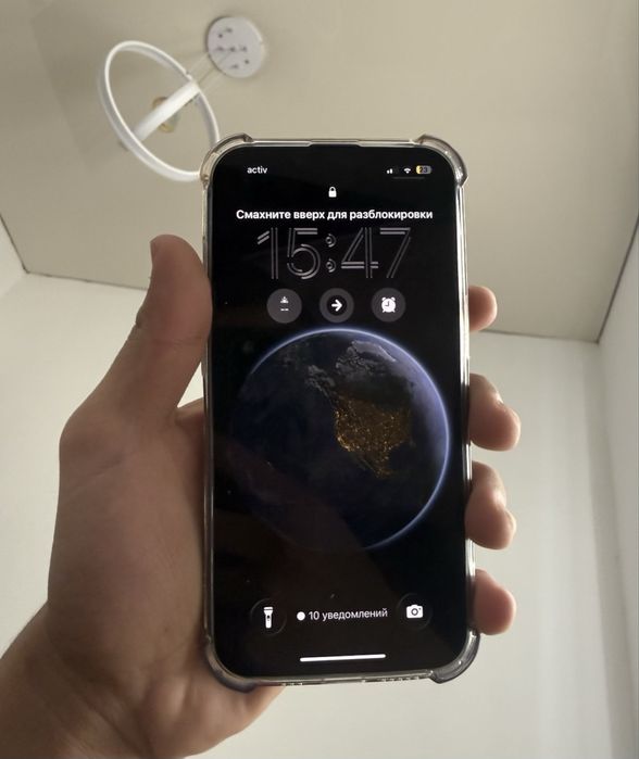 Продам iPhone 13