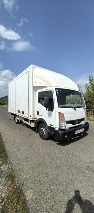 Nissan CABSTAR  2,5 litri