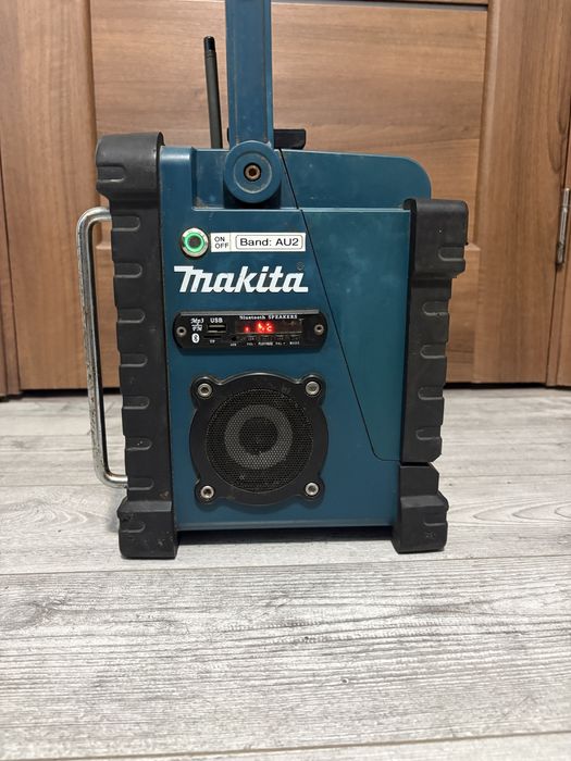 Vand radio Makita BMR100