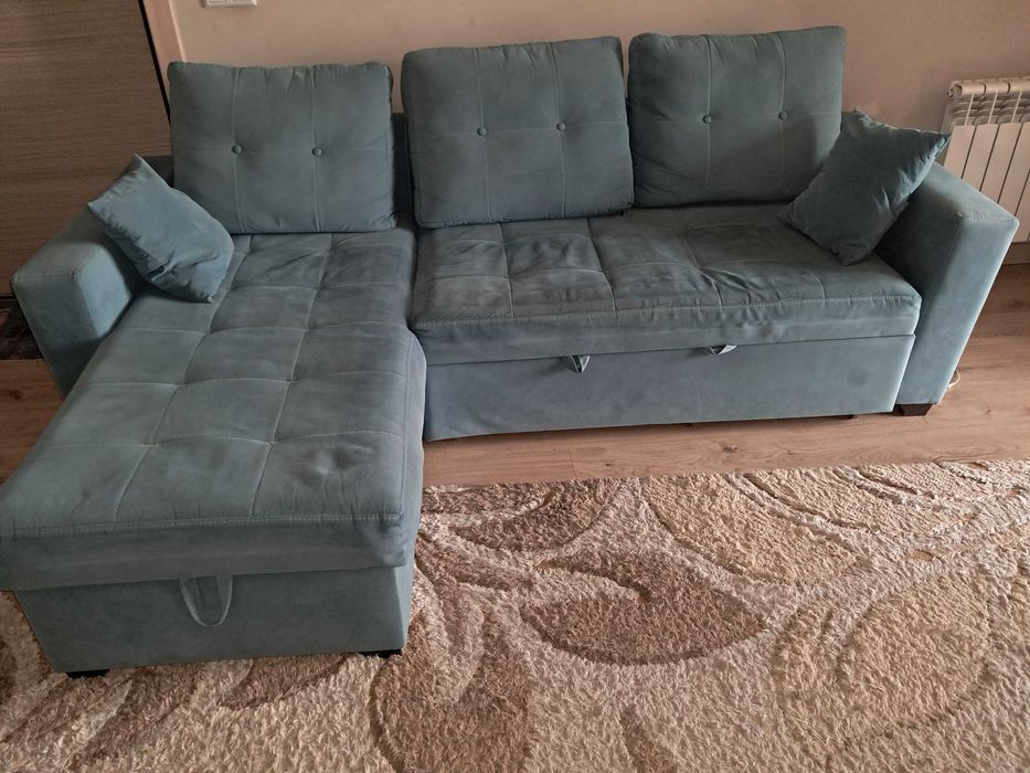 Продам диван б/у.
