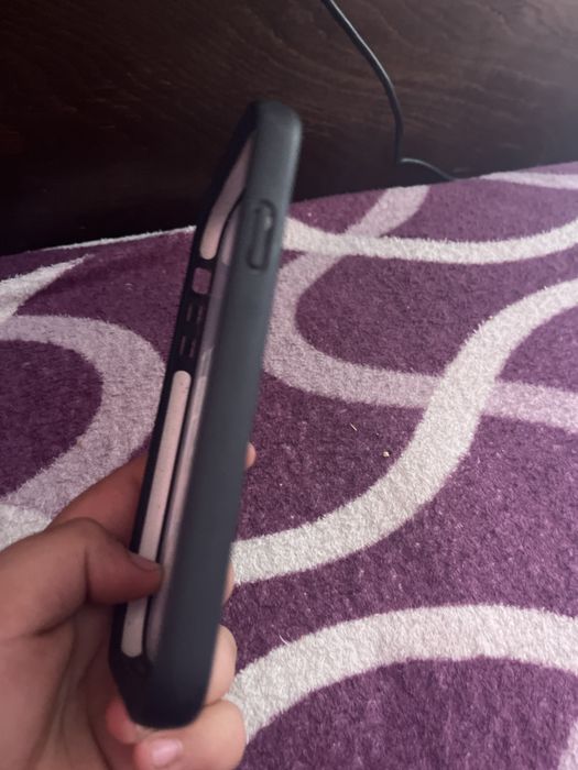 Vand husa iphone 11 mobilfox pret 150