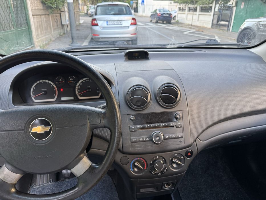 Urgent , vând Chevrolet Aveo 2008, numai 88.000 km reali, masina de familie, cu mici defecte