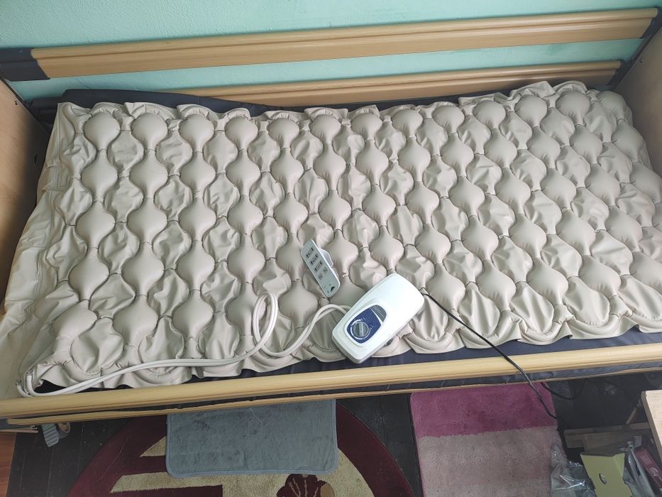 Pat medical electric cu telecomanda