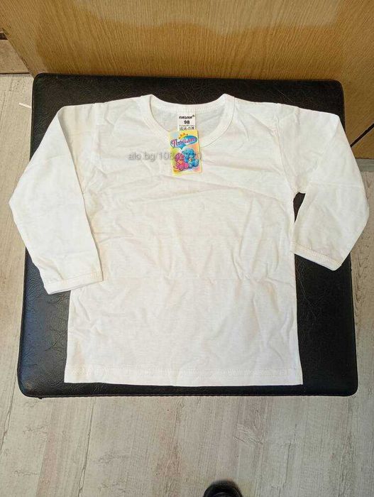 Продавам 66 нови бебешки тениски и бодита от Англия за 60 евро