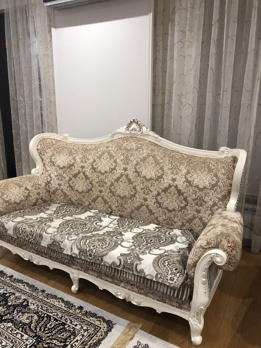 Диван 3+2 с подушками