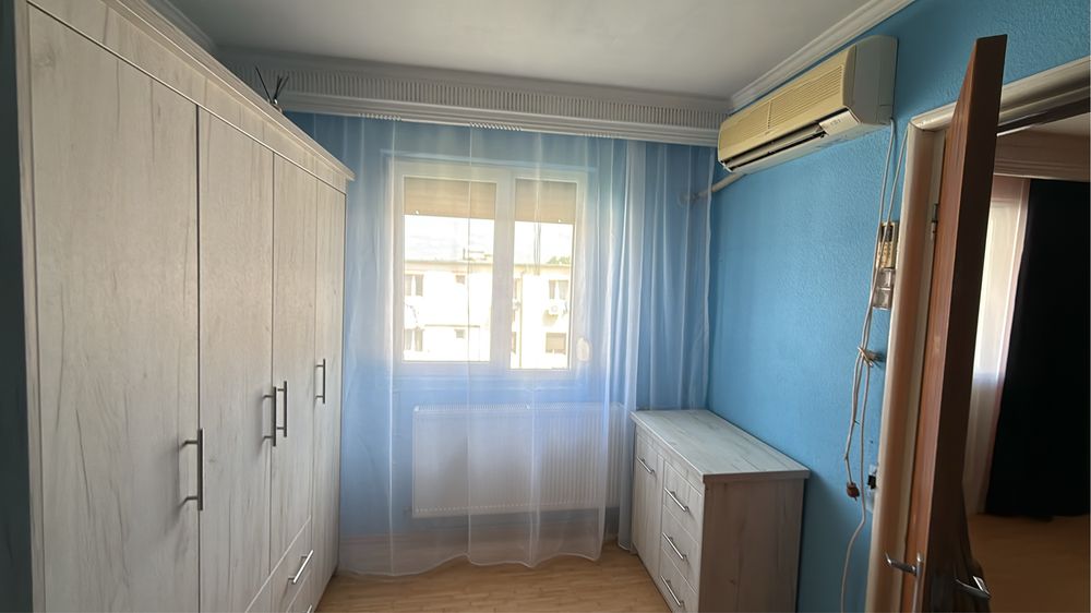 Vând apartament mobilat și utilat în suprafață de 38 MP   Etaj 4/4.