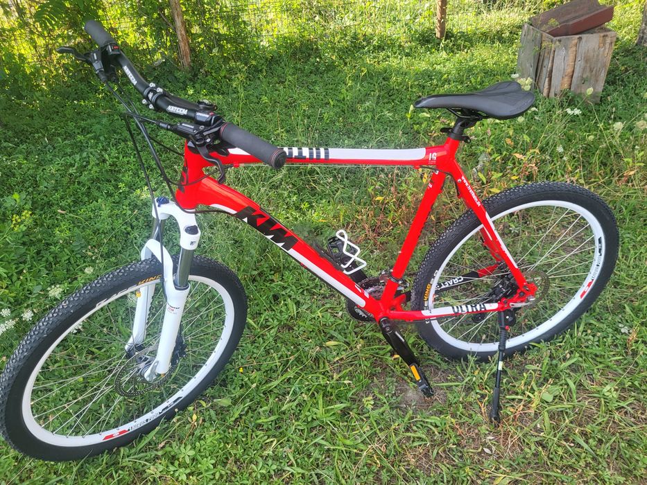 De vanzare bicicleta KTM Ultra Fire,roti pe 26 inch,frane hidraulice pe disc Shimano