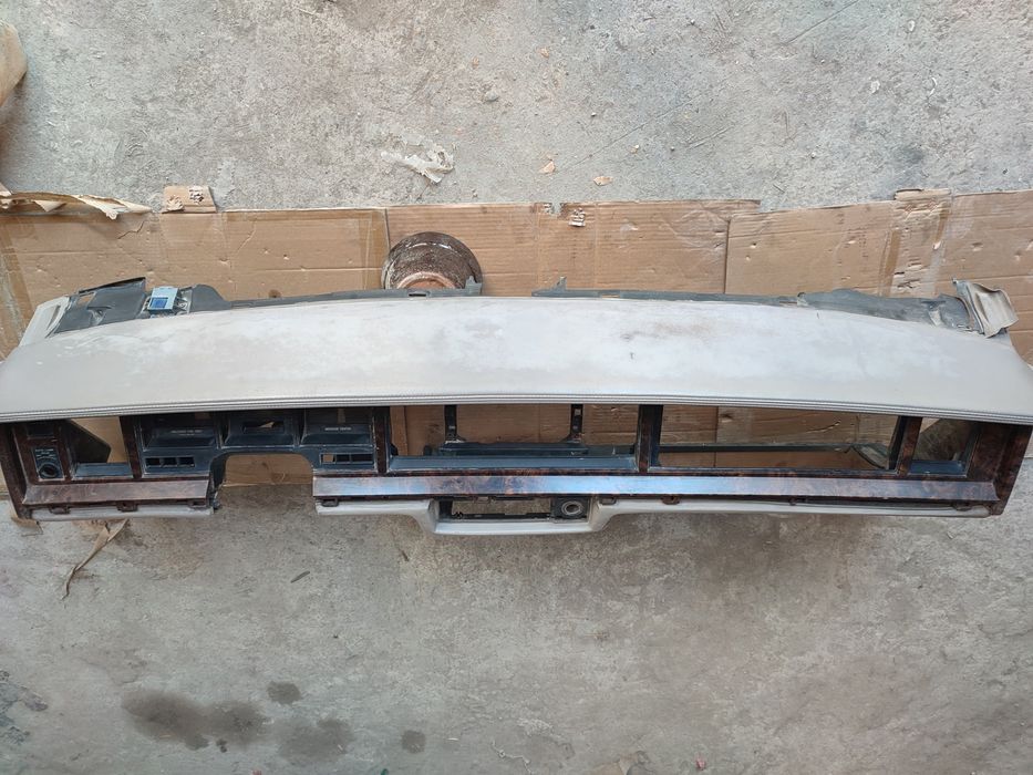 Линкольн Форд. Обшивки дверей. Торпедо