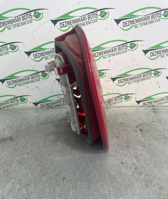 Lampa / Tripla stop stanga pe aripa 6Y6 945 11B Skoda Fabia 6Y (facel