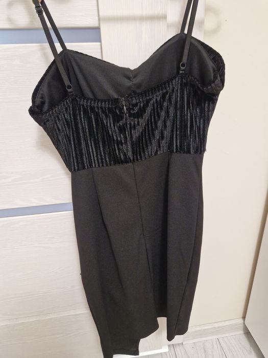 Rochie neagră, elegantă