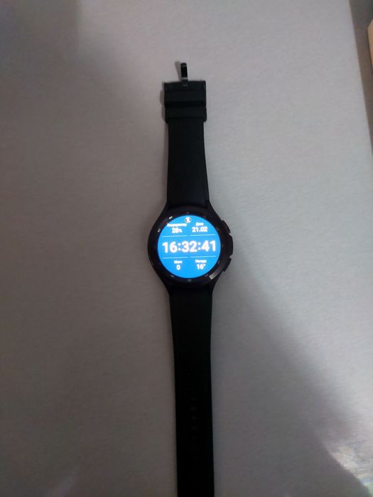 Продам Galaxcy Watch4