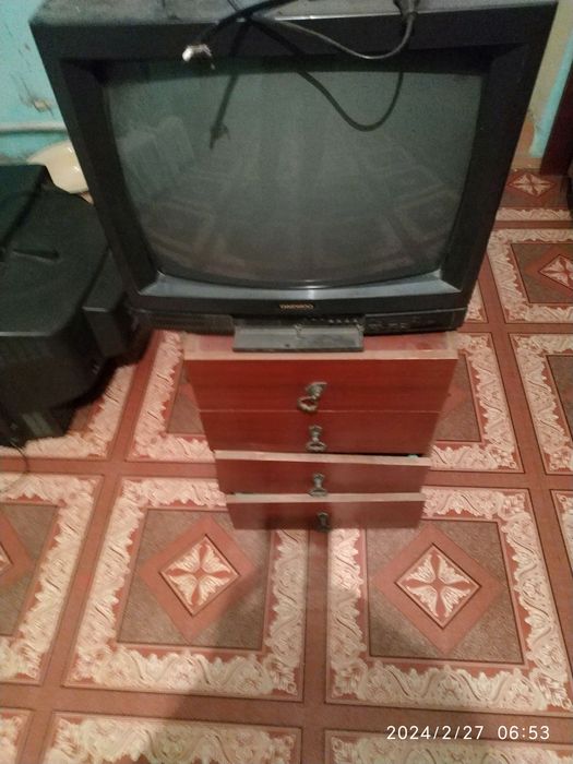 Продаеться телевизоры отличные.