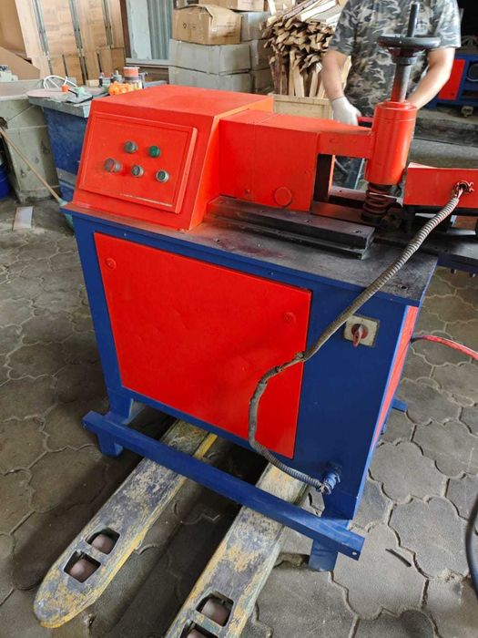 станок для холодной ковки(изготовление завитков)