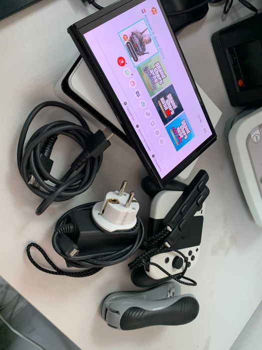 Игровая приставка Nintendo Switch Oled