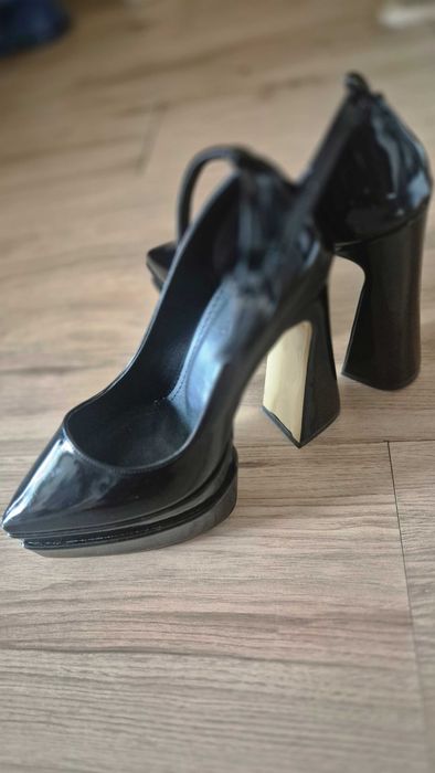 Обувки,боти,ботуши