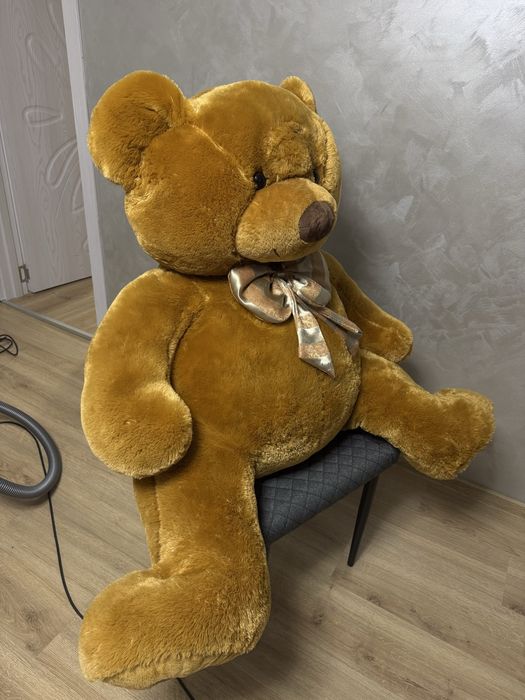 Огромно плюшено мече