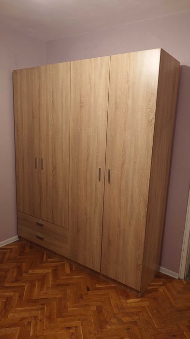 Гардероб четирикрилен Спешно 220/180/52
