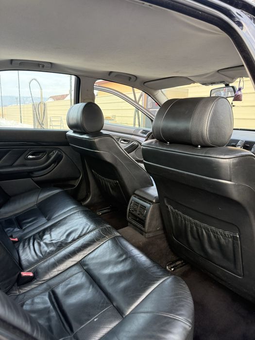 Vand BMW E39 perfect functional SCHIMB CU F10 + diferenta