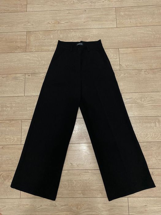 Широкий черные брюки