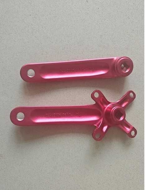Set de brate de angrenaj rosii Meroca XC07