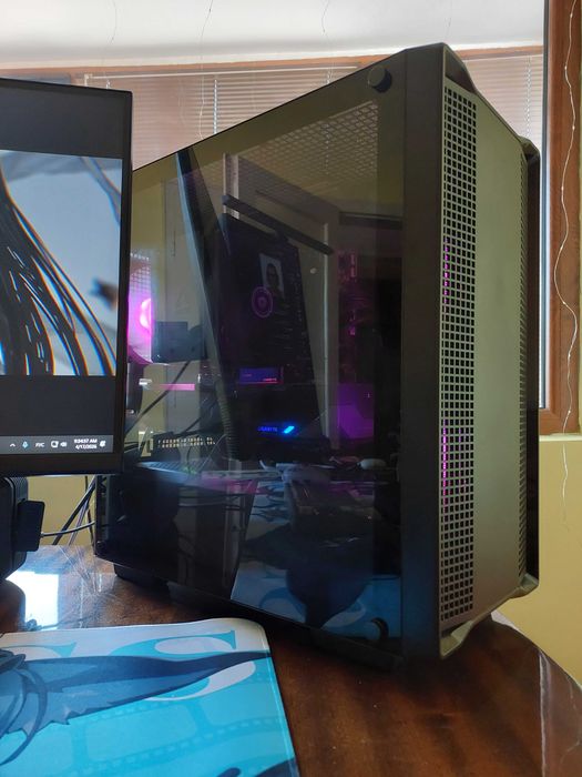 Геймърски компютър 9700x + 9070XT + 32GB ГАРАНЦИЯ