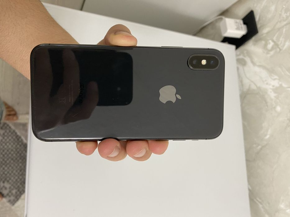 Продам айфон XR буу