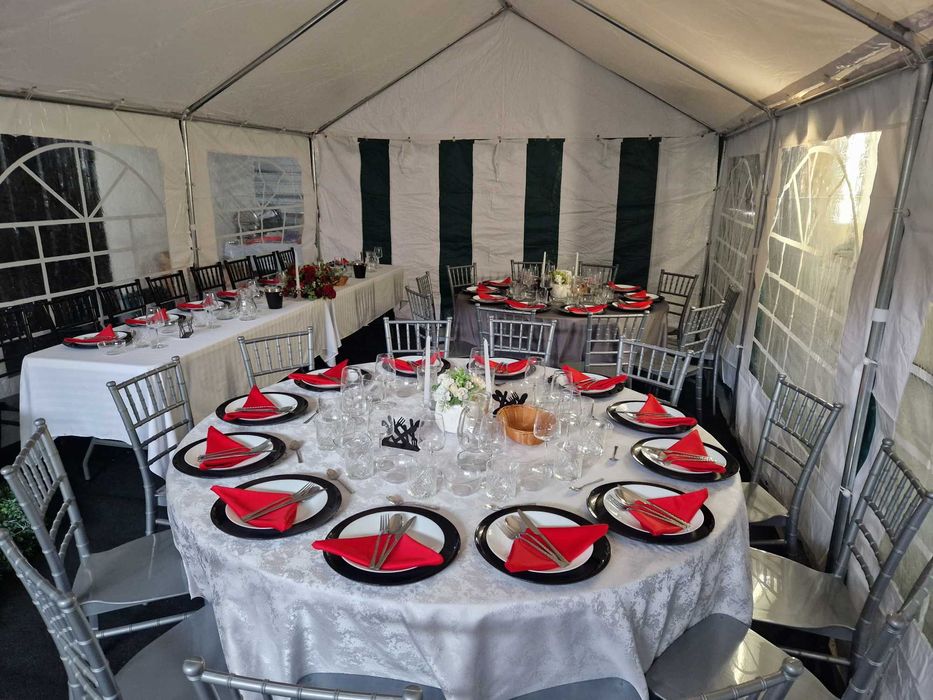 Inchiriem mese,scaune,pentru evenimente logistica de care aveti nevoie