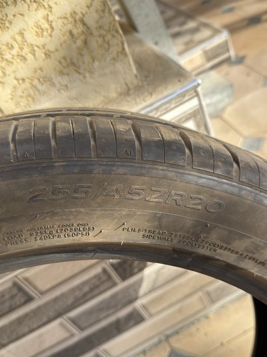 Hankook Ventus S1 255/45/R20