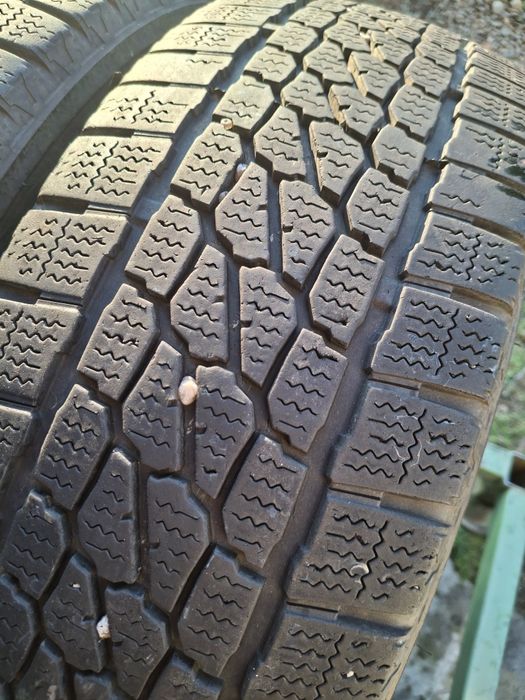 2 Anvelope de iarnă   205 65 r16C Firestone