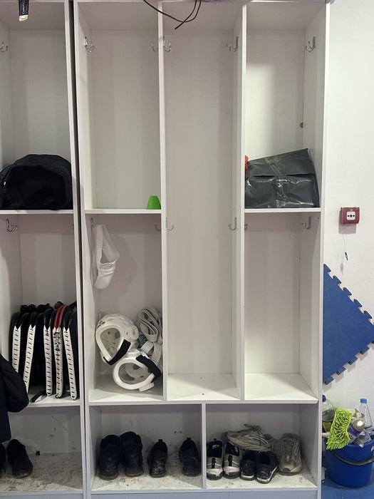 Продам 2 шт шкаф