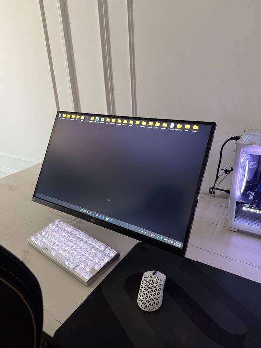 Монитор 27" LG UltraGear 27GS60F-B