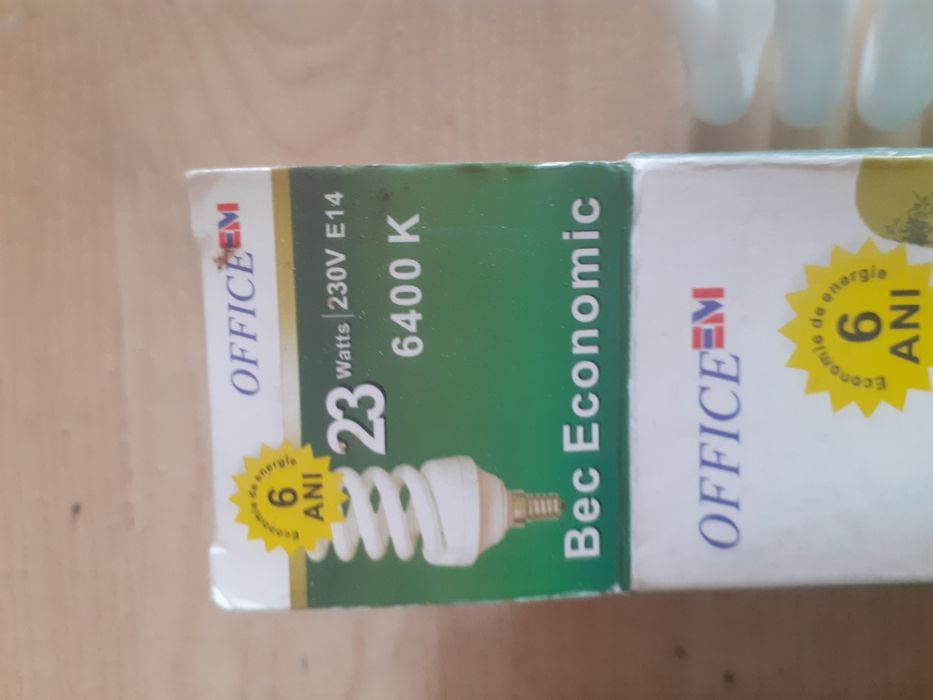 Vând foarte convenabil becuri economice tip spiraled drepte