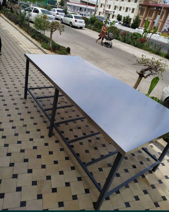 Nirjavika istol istol nirvavika ustol