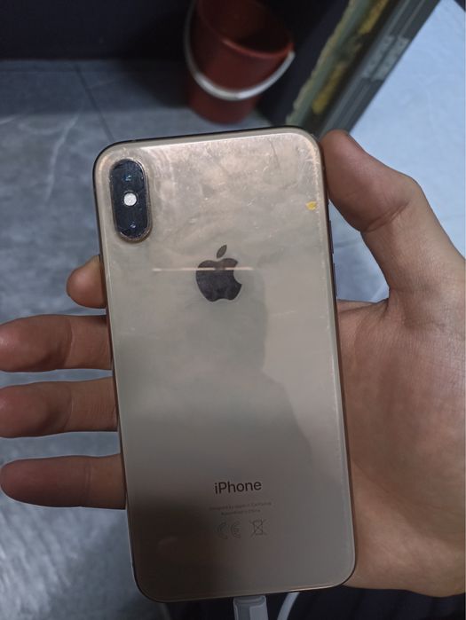 Iphone xs 100/64
