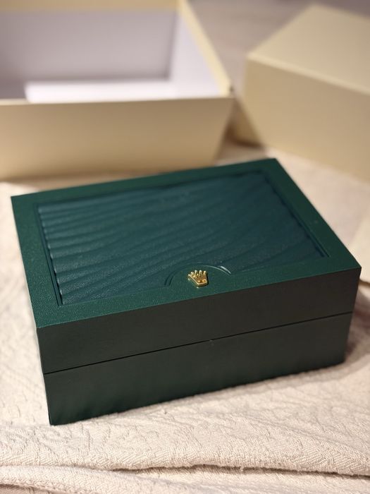 Rolex Submariner Hulk суперклон