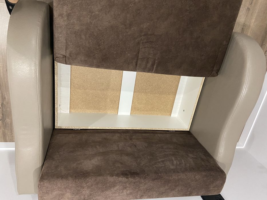 Продам практический новый диван.