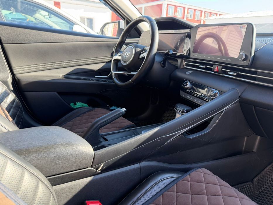 Huyndai Elantra 2023