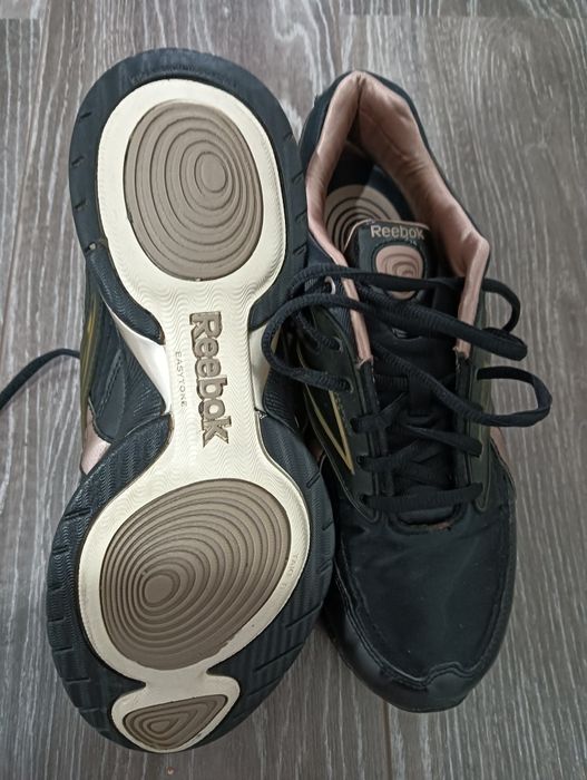 Adidasi Reebok nr 39