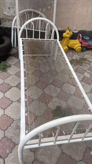 Кровать железная