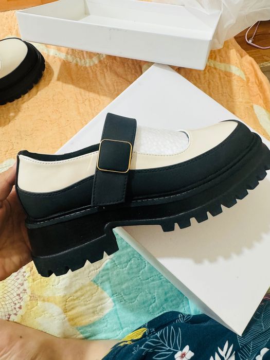 Женские лоферы новые