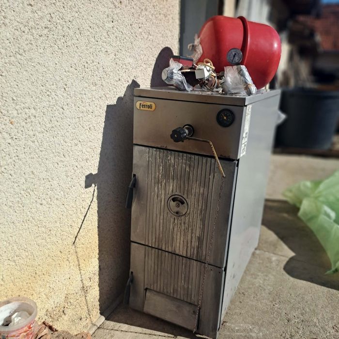 Pachet încălzire: Cazan fontă Ferroli GF N 8 (34-55 kW) + Coș ceramic SCHIEDEL 4m + Accesorii