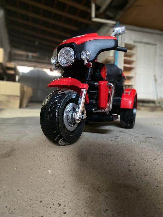 мотоцикл красный