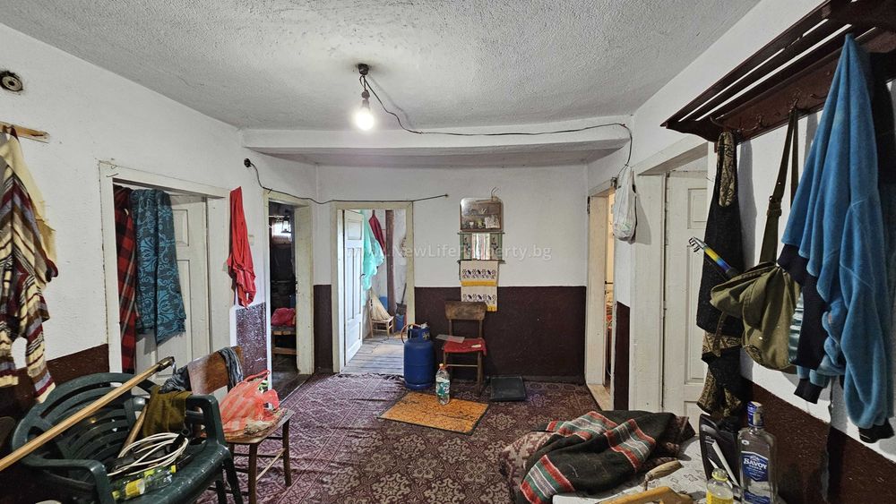 Къща в гората в с. Стърница, обл. Смолян