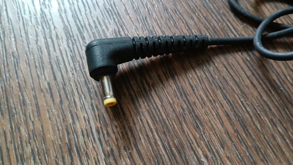 Зарядное устройство / адаптер питания Sony PSP-384