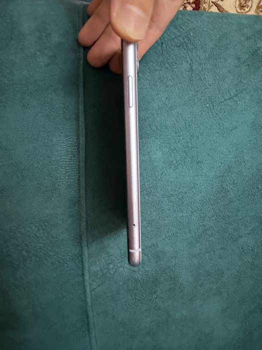 Продам iPhone 11