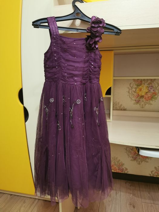 Праздничные нарядные платья