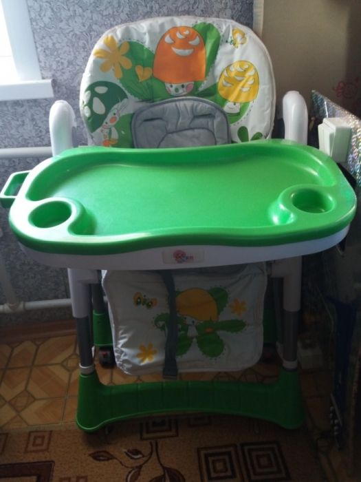 продам стульчик для кормления