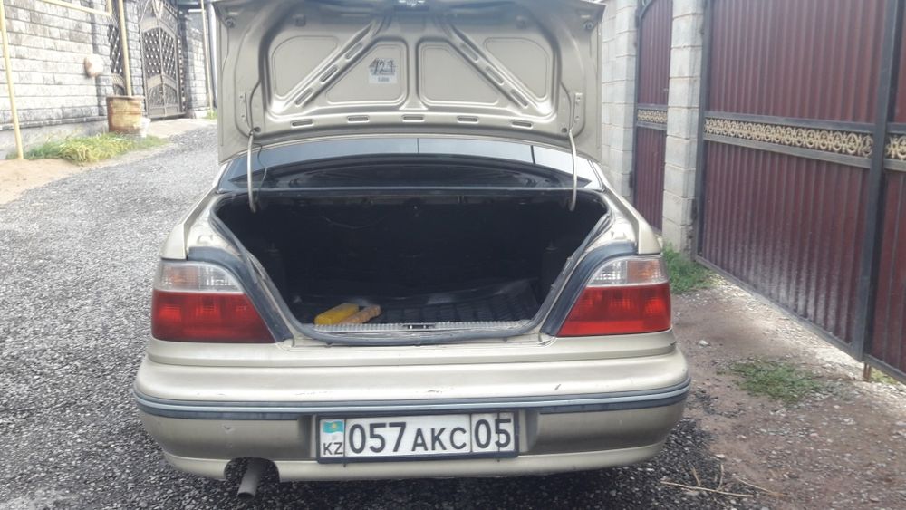 Даево нексия легковая