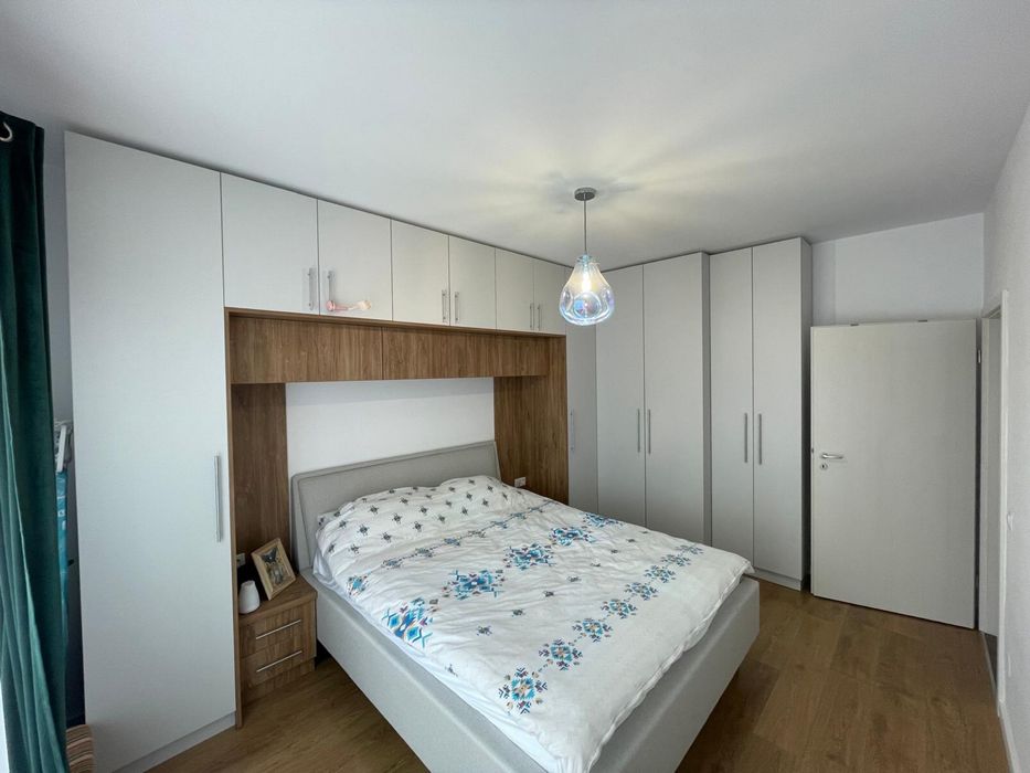 Apartament 3 camere, 72 mp